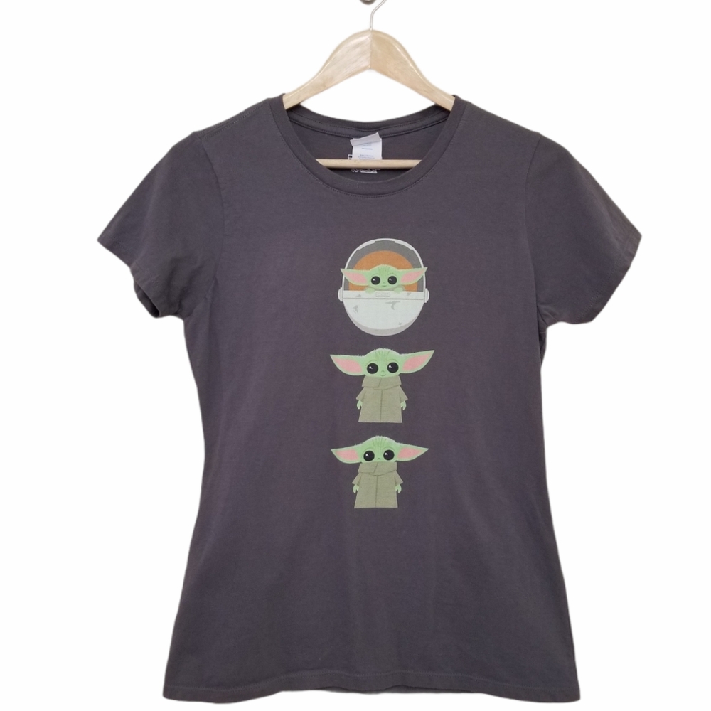 Star Wars Baby Yoda The Child Short Sleeve Tee Shirt Small